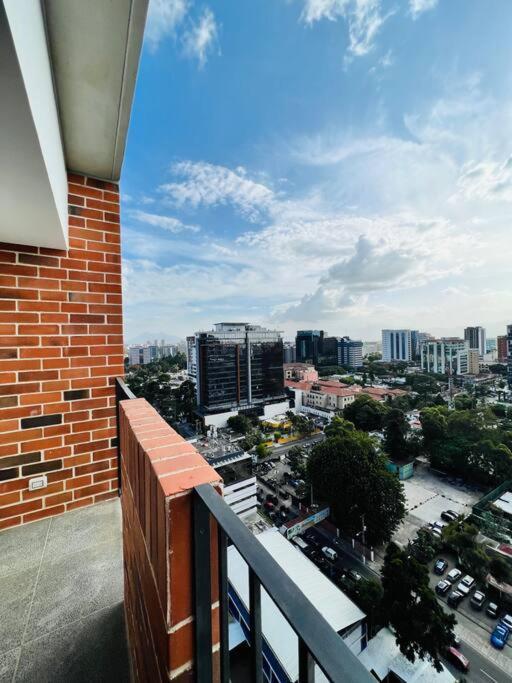 גואטמלה Apartamento 2 Habitaciones, Edificio Airali, Zona 10, Miradolo מראה חיצוני תמונה